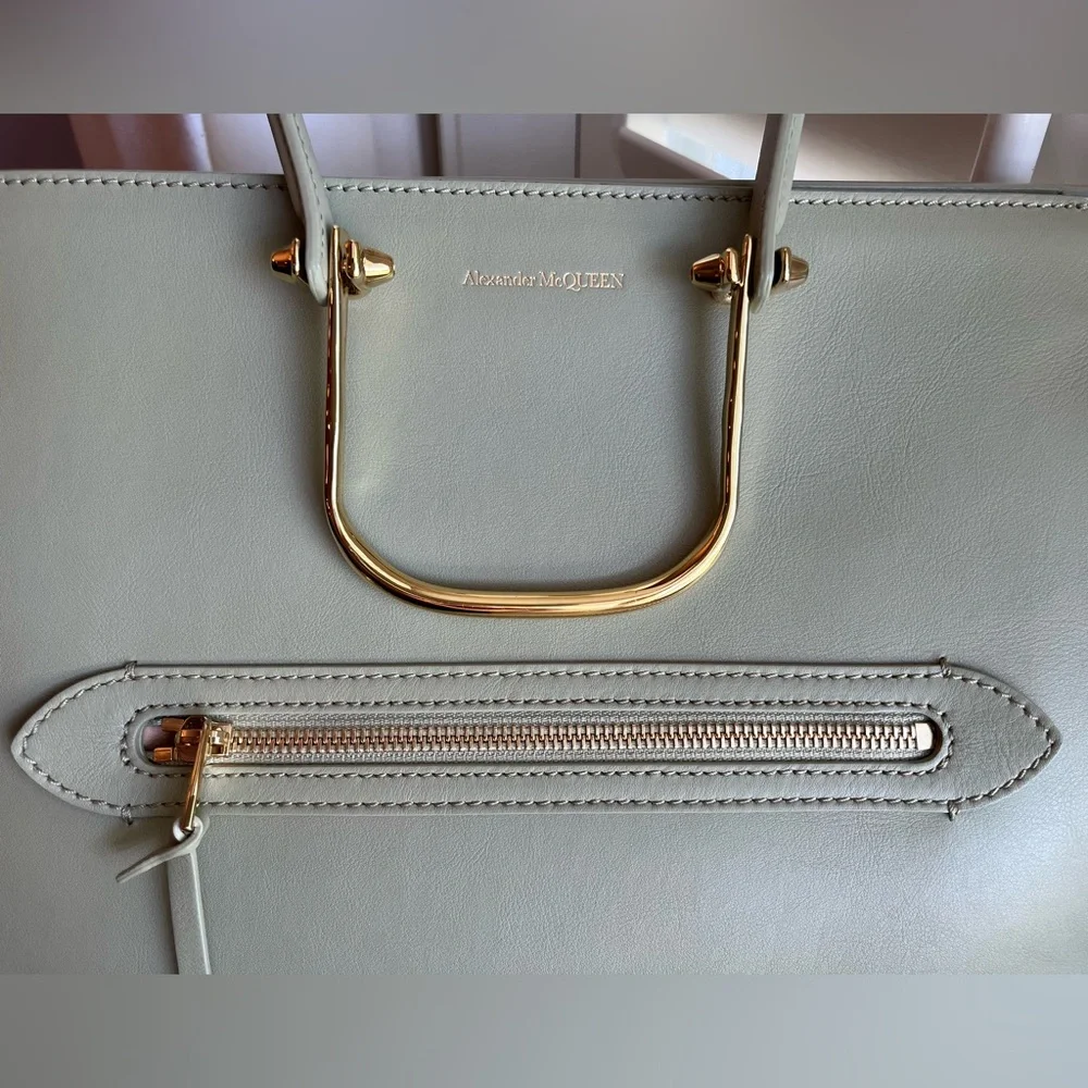 Authentic Alexander McQueen The Tall Story Tote Bag - Picture 3 of 16